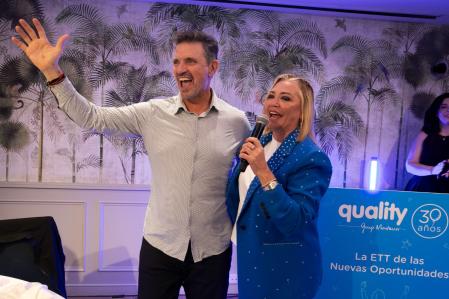 Desde lo más alto de la pirámide hasta el becario, todos adoraron a la Esteban.