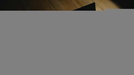 Este MacBook Pro incluye la Touch Bar útil para algunas tareas