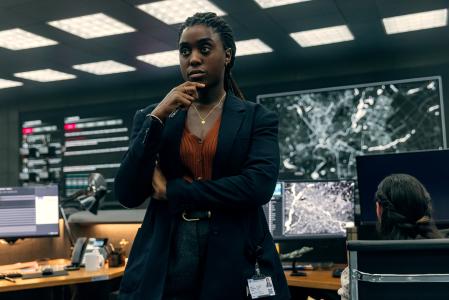 Lashana Lynch es una agente obstinada... ¿quizá demasiado?