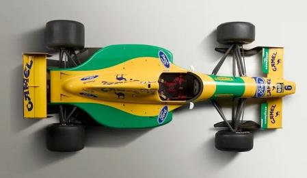 Este Benetton de los 90 es historia de la F1 y se vende por casi 800.000 euros.