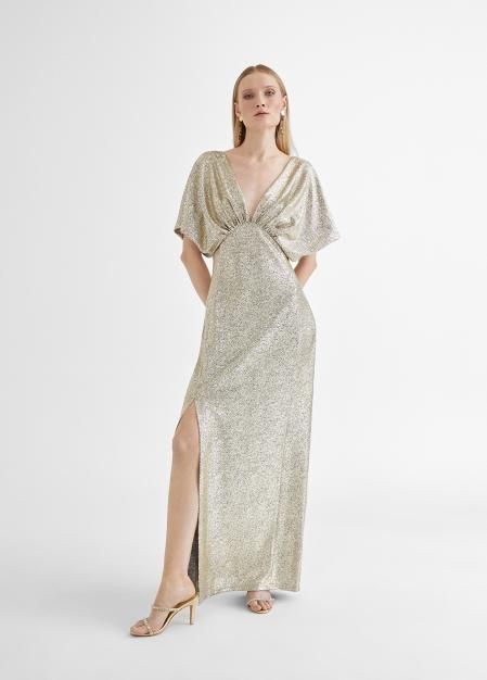 Vestido dorado de Lola Casademunt