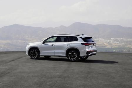 VW ofrece de serie un completo equipamiento y el cambio DSG de doble embrague 