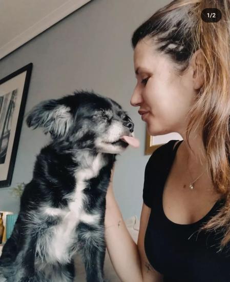 Alicia posee una profunda sensibilidad hacia los animales