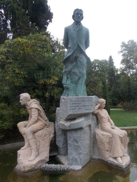 Conjunto escultórico de la Fuente del Berro.