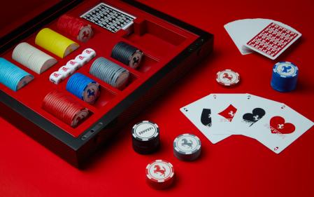 El kit de póquer de Ferrari