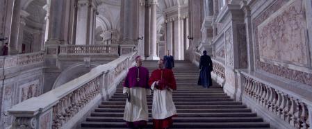 una escena de 'Cónclave', que ha sido definida como un 'Juego de tronos' en el Vaticano
