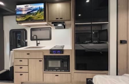 Así es la polivalente autocaravana repleta de comodidades para todo el año.