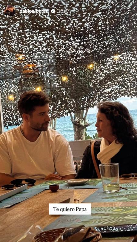 Pablo Alborán junto a Pepa Flores en el cumpleaños de María Esteve