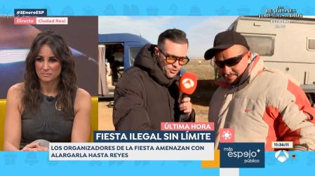 Los colaboradores de 'Espejo Público' no pueden evitar la risa en cada conexión.