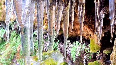 Carámbanos en la Font de la Blada.