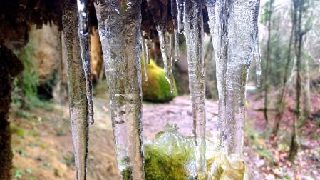 Carámbanos en la Font de la Blada.