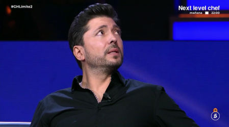 Ángel Cristo reacciona a la curva de la vida de Ana Herminia