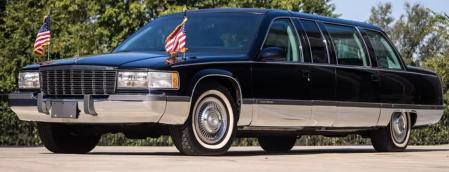 La limusina de Bill Clinton que puedes adquirir para viajar como un presidente.