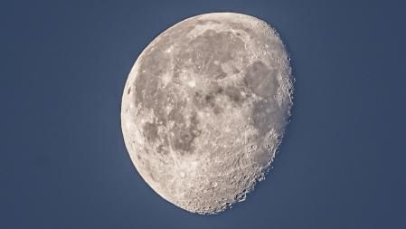El detalle de la luna, desde Falgars de Montclús.
