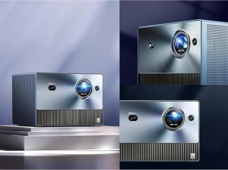 Tiene un diseño metálico con acabados en plata