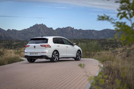 La velocidad máxima de esta versión está limitada electrónicamente en 250 km/h&nbsp;