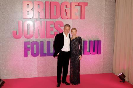 Renee Zellweger y Hugh Grant en el estreno de 'Bridget Jones: loca por él' en París