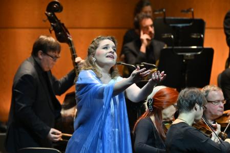 La soprano Polina Pastirchak en el rol de Ilia
