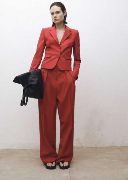 Traje rojo de Mango