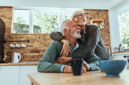 Un matrimonio feliz es clave para poder alcanzar la felicidad en la vejez