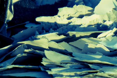 Interpretación fotográfica del deshielo a partir de unas cenizas.