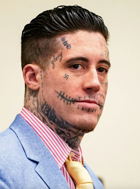 Wade Wilson 'Deadpool Killer' con su nueva imagen llena de tatuajes en la cara