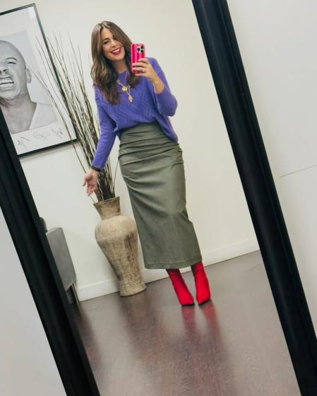 Nuria Roca con su vibrante estilismo para 'El Hormiguero'