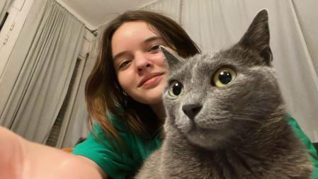 Zoé siente una profunda pasión por los gatos