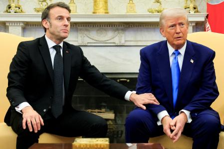 Emmanuel Macron y Donald Trump, esta mañana en el despacho oval de la Casa Blanca.