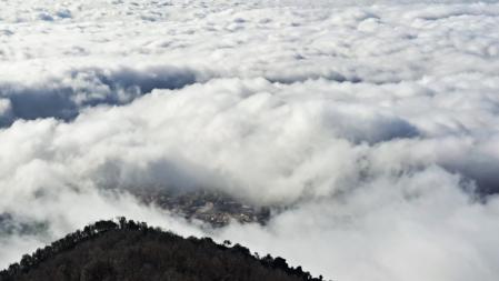 Vista de la niebla en Bellmunt.