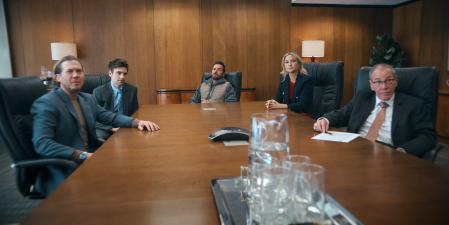 Scott MacArthur es Ness, Drew Tarver es Sandy, Justin Theroux es Cam y , Kate Hudson es Isla Gordon, con Alan Barinholtz como el abogado de la familia.