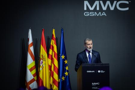 El Rey, durante su parlamento, este domingo en la cena inaugural del Mobile World Congress, en el MNAC