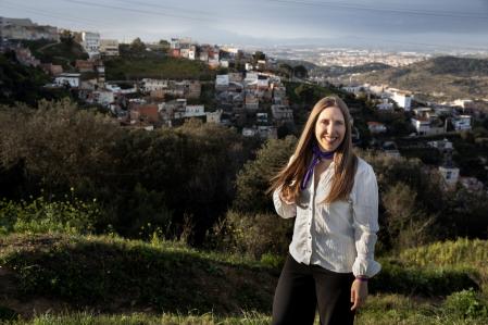 Andrea Acevedo trabaja en el ámbito de la enfermería y aunque reivindica su barrio, se mudará por la situación de la vivienda y la mala comunicación