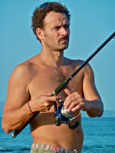 Marc Martínez, captado con una caña pescando&nbsp;