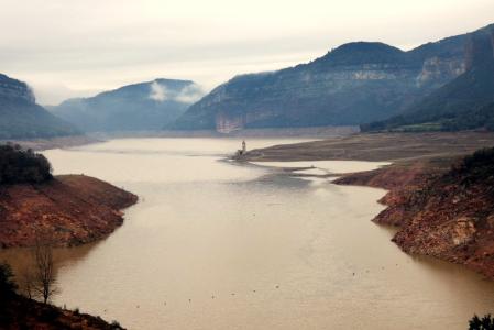 El pantano de Sau a 11 de marzo de 2025.