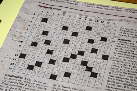 Cada mañana Ana María Matute hacía el crucigrama de ‘Guyana Guardian’. Este es el último, que dejó sin completar sobre su mesa&nbsp;