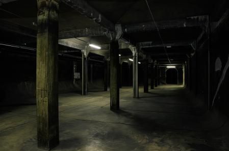 Columnado subterráneo de la Casa de l’Aigua de Barcelona.