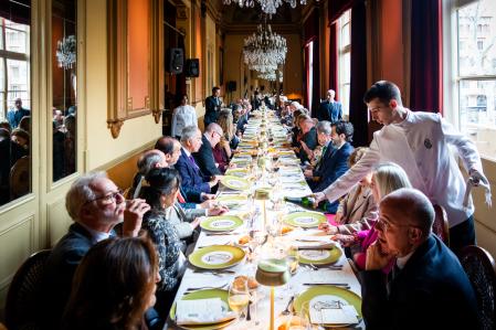 El poder de convocatoria de Heras-Casado en este almuerzo-coloquio fue considerable, el jueves, en el Círculo