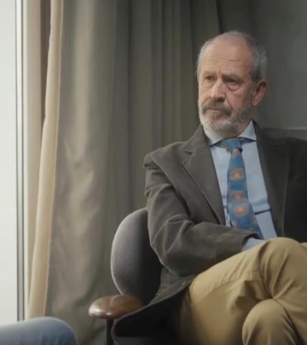 El Dr. Marín ha sido una figura clave en la difusión de la Psicoterapia Breve, un modelo de intervención eficiente que permite resultados significativos en menor tiempo.