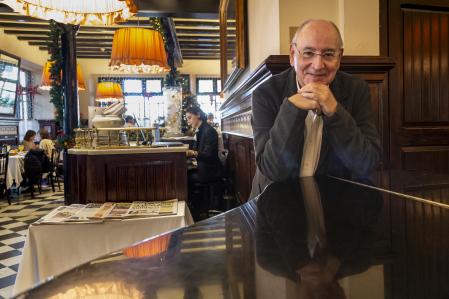 Paco Solé Parellada, propietario del hsitórico 7 portes