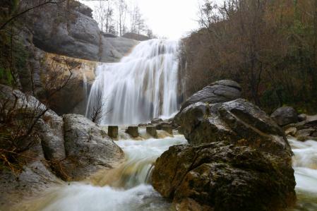 Salt del Molí de Vidrà después de las lluvias.