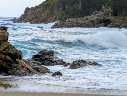 Temporal en la Cala Sant Francesc de Blanes.