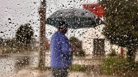 Día de lluvia y viento, en Vilalba Sasserra.
