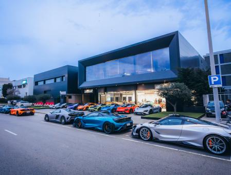 McLaren Barcelona está ubicado en la calle de la Botánica, n.º 81 de L’Hospitalet de Llobregat