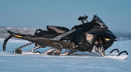 La vibrante moto de nieve para quienes se resisten a abandonar el invierno.