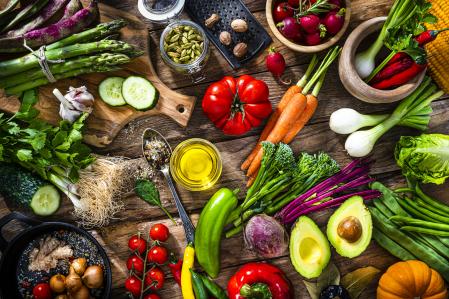 Alimentos saludables: verduras orgánicas y frescas