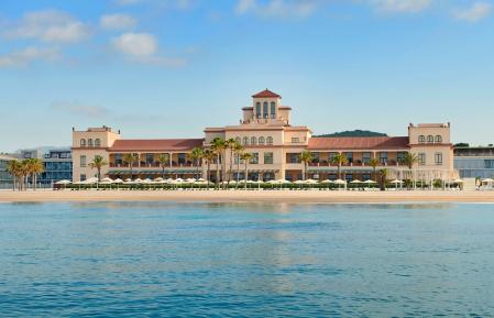 Le Méridien Ra Beach Hotel & Spa. Avinguda del Sanatori, 1. El Vendrell, Tarragona