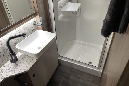 Así es la versátil caravana que viene con extra de todo.