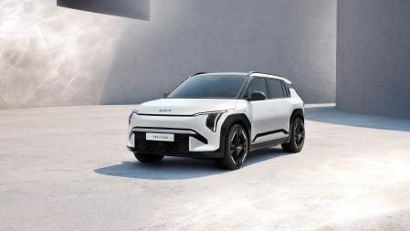 El EV3 está disponible desde 23.610 euros, con varios tipos de financiación para que cada usuario encuentre una fórmula adecuada