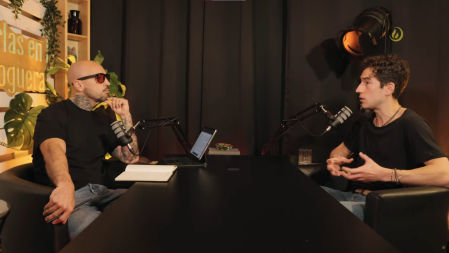 Yoar Corres, psiquiatra especializado en salud mental infantojuvenil, con el coach Víctor Téllez.&nbsp;